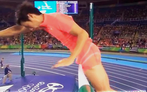  The moment Hiroki Ogita’s willy let him down on the vault
