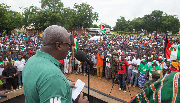 President Mahama addressing a rally at Saboba