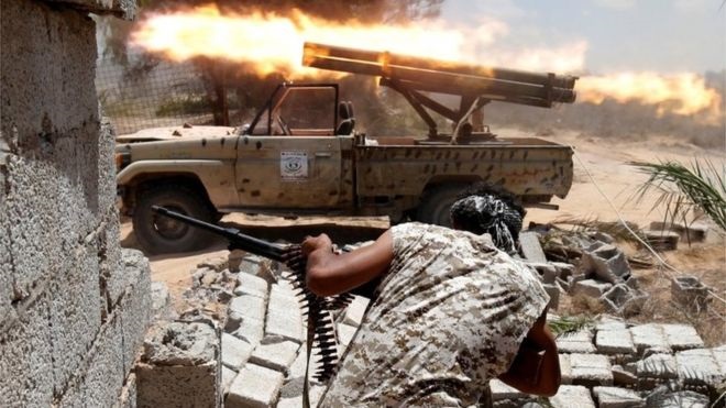 Libya: Rival militias in deadly clashes in Tripoli