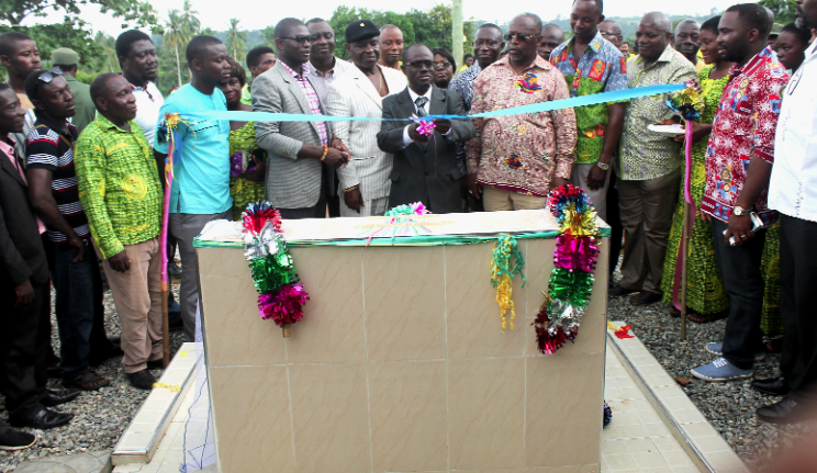 Rotary provides  water for Mangoase SHS 