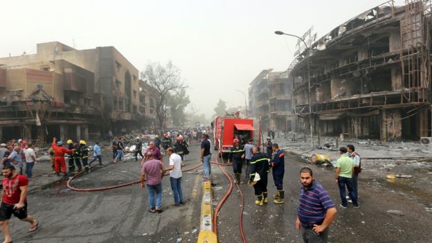 Iraq violence: IS bombing kills 125 Ramadan shoppers in Baghdad