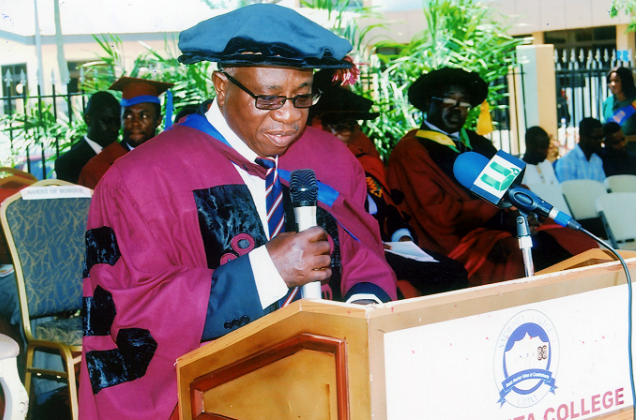 Dr Edward Narh, President of the college giving the welcome address