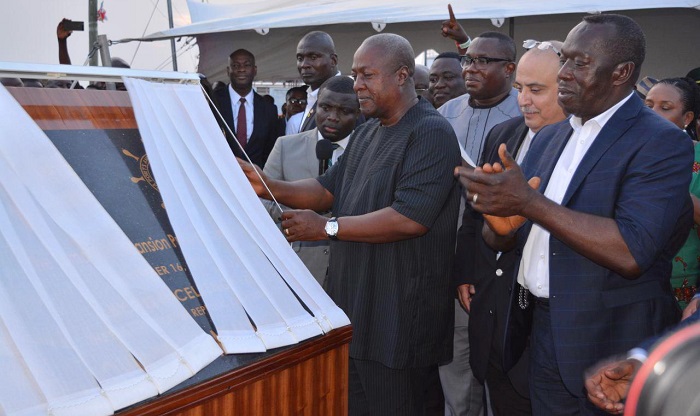 President Mahama unveiling the plague to mark the commencement of work on the port expansion project Picture: DELLA RUSSEL OCLOO