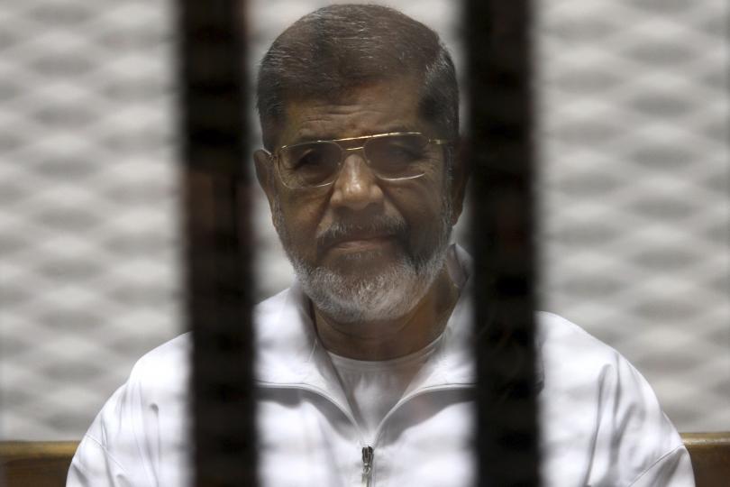 Egypt court quashes Mohammed Morsi life sentence