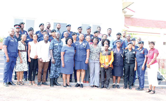  Ms Edna Kumah (front row, sixth left), Executive Director of  AWLA with the participants. 