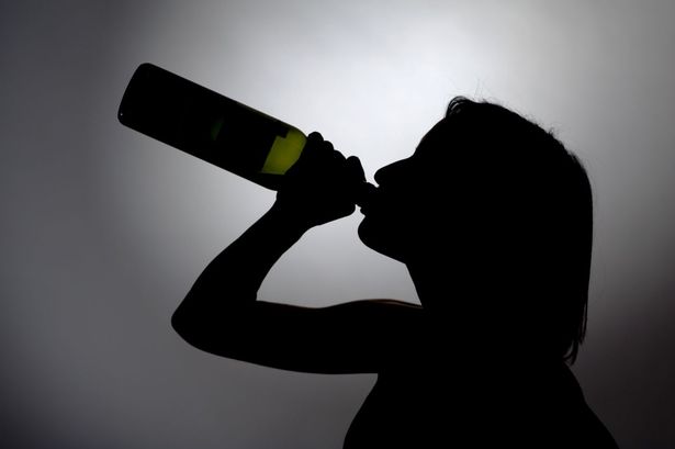 Women 'nearing equality with men - in alcohol consumption'