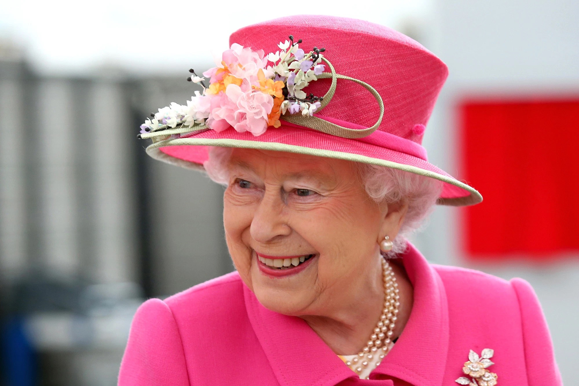 Queen Elizabeth to get $7.6m 'pay rise'