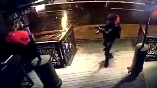 Manhunt after Istanbul club attack