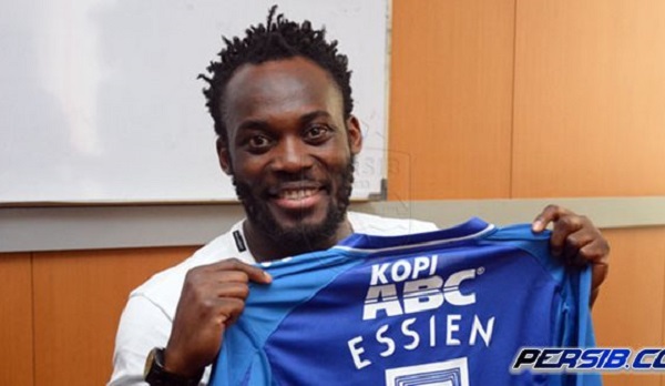 Indonesia\'s Sports Minister hails the signing of Michael Essien