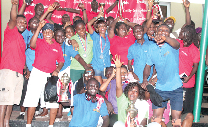  Flashback: Staff of G-Pak in a jubilant mood after winning the title last year