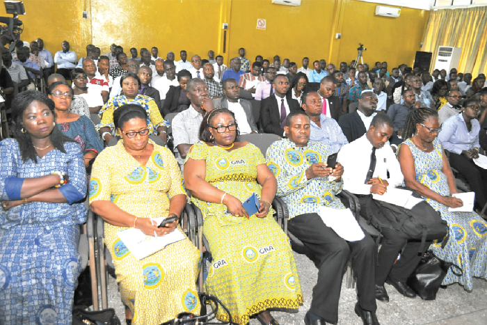  Some participants in the seminar