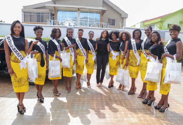 Mrs Menaye Donkor-Muntari (middle) with the 12 finalists