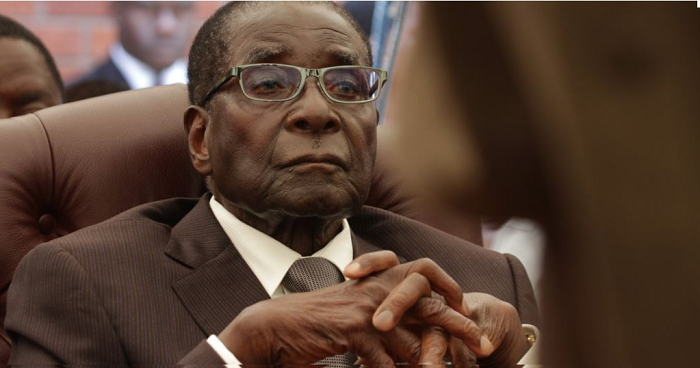 Mugabe 'resisting calls to resign'