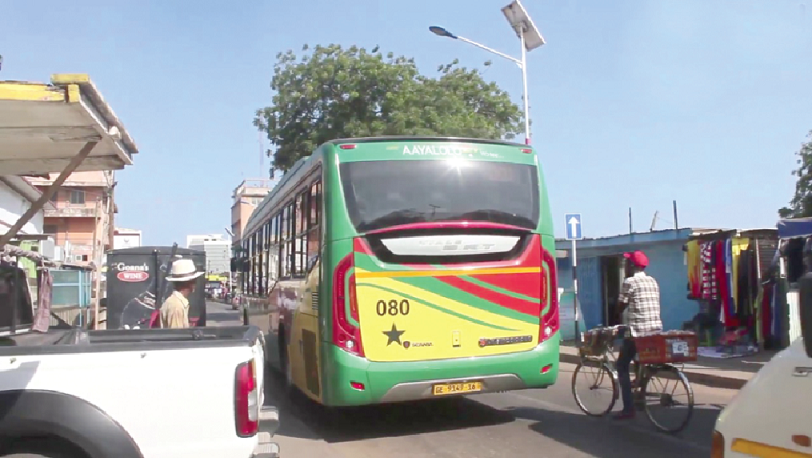  Since their introduction, the Aayalolo buses have been struggling with other commercial buses for lanes and bus stops