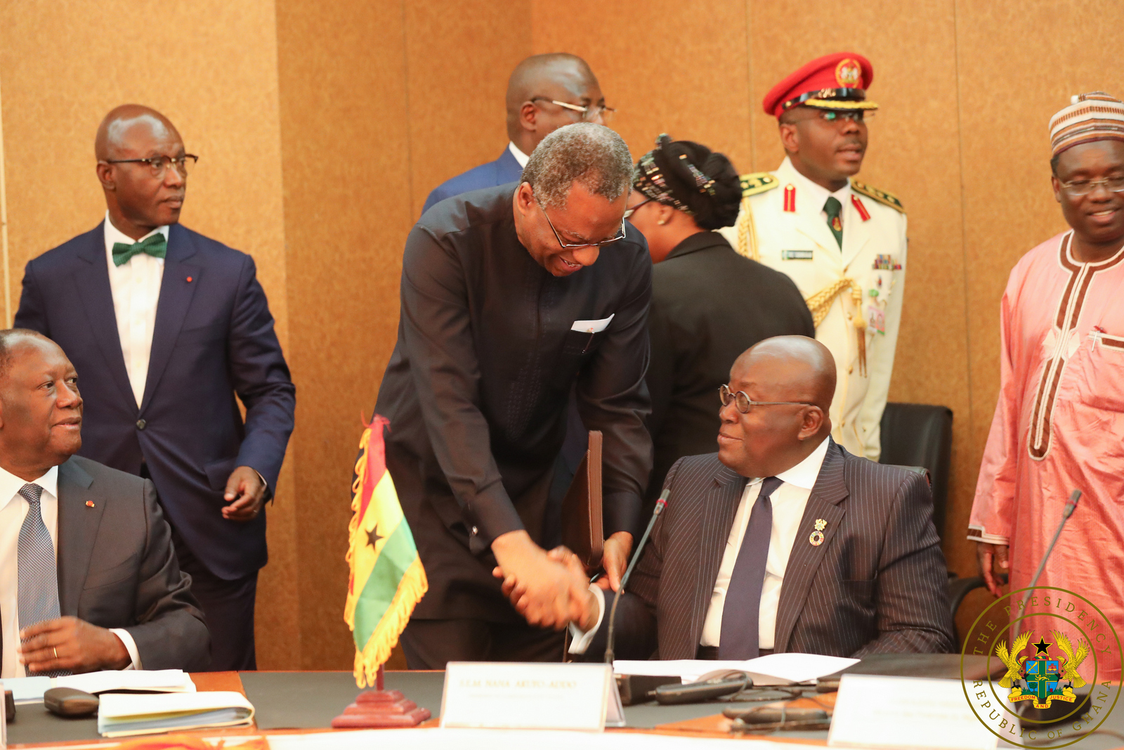 Akufo-Addo attends ECOWAS leaders meeting on common currency