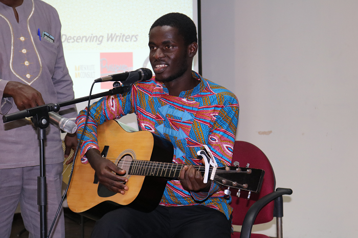 Abotreh performing at the Ghana Writers Awards