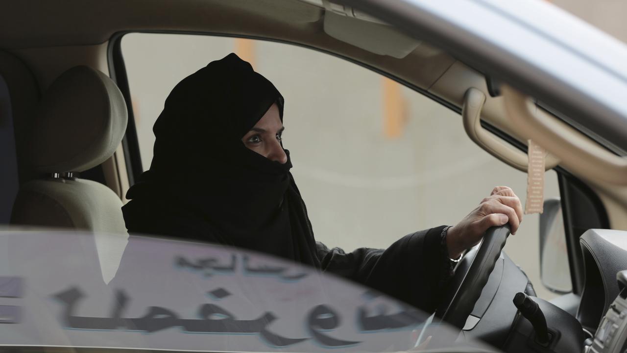 Saudi Arabia to lift driving ban on women