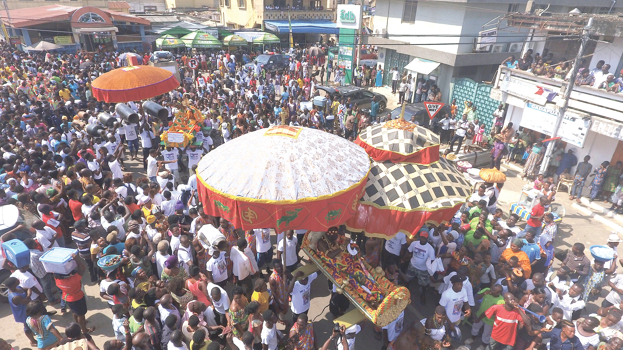A procession of chiefs and the Asafo groups through the principal streets of Cape Coast to the durbar grounds.