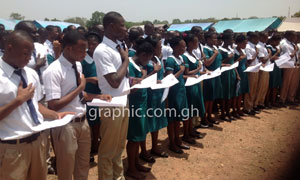 Some trainee nurses taking the matriculation oath