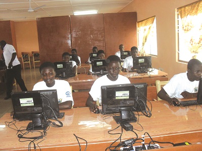 Students of Koforidua – Trom M/A JHS trying their hands on the computers in their ICT Centre. 