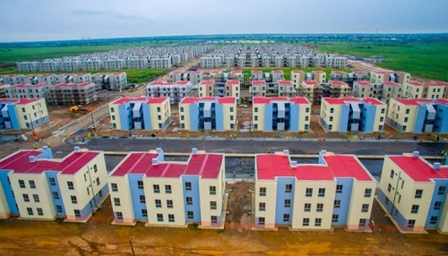 Ensuring timely completion of resettlement housing units