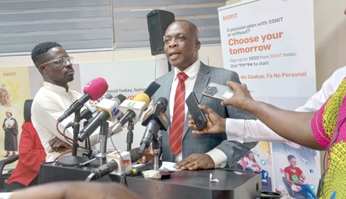  Joseph Poku, Chief Actuary, SSNIT, addressing the press conference