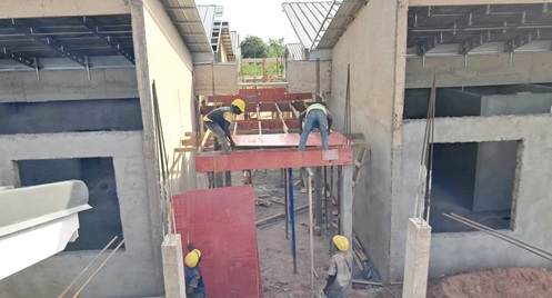 Some artisans at work on the hospital project at the time of visit