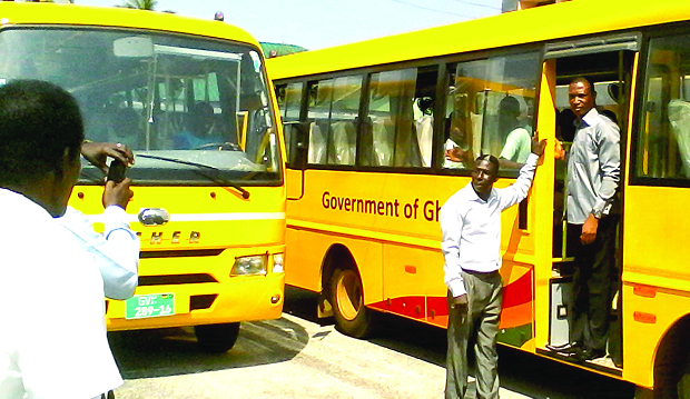 Government gives buses to Jomoro schools