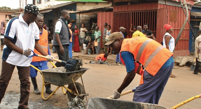 LEKMA supports sanitation workers
