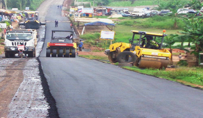 Developing Sekondi-Takoradi roads : To meet vehicular and population  growth  