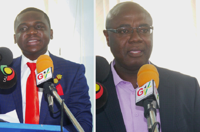 Mr Irbard Ibrahim, 2016 Peace Ambassador for Ghana, speaking at the forum on “Banning social media in General Election 2016,” in Accra yesterday and Mr Kwame Ahiabenu , Executive Director of PenPlusByte,  speaking at the forum in Accra yesterday.Pictures: PATRICK DICKSON