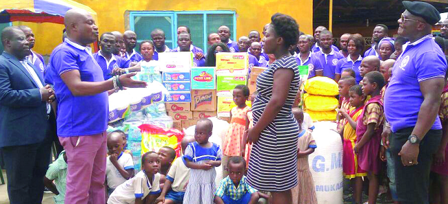 Kantamanto  United Association supports orphanage
