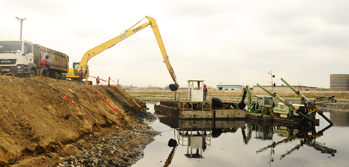  Dredging work in progress  in the Korle Lagoon in Accra