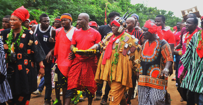  Nii Acquah II sprinkling Kpokpoi at Odumase