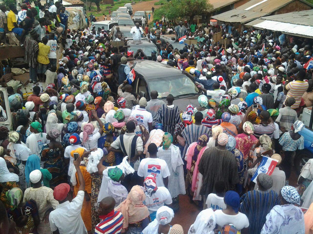 NPP supporters lined up on roads to welcome the flag bearer of the party, Nana Addo Dankwa Akuffo Addo.