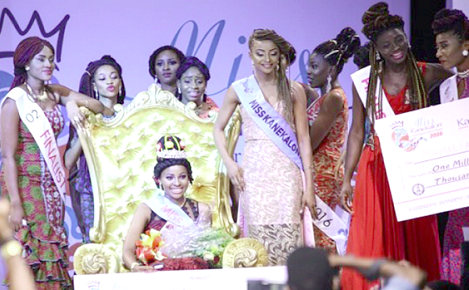 Winner Benahili (seated) with other finalists