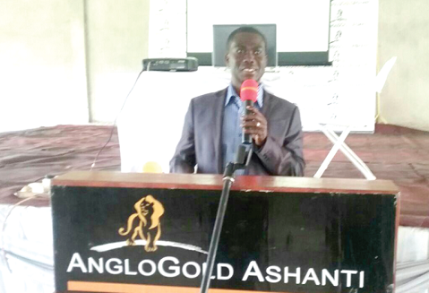 Mr Festus Nyame speaking at the guidance session