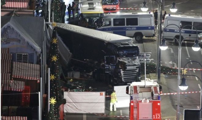 Berlin attack: Police say lorry crash 'probably terror attack'