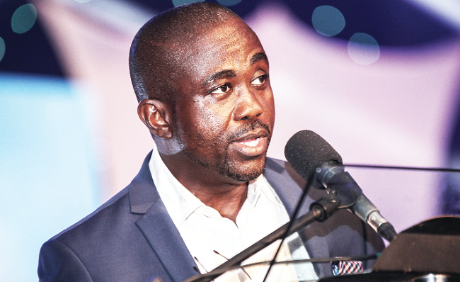 Communications reporters push for expert to head ministry