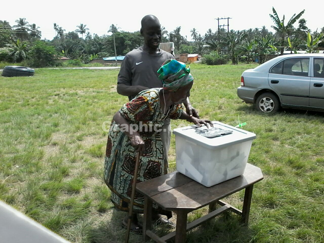 Teshie Youth compel aged, vulnerable to queue 