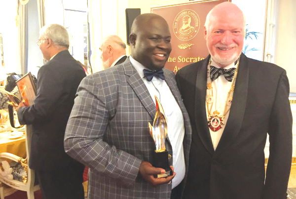 Prof. John Netting (right), Director General of the European Business Assembly, with Mr Kafui Amega after the awards ceremony