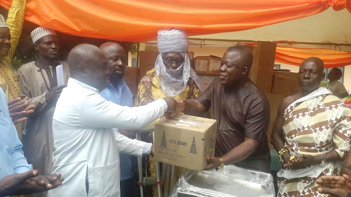 Mr John Alexander Ackon (2nd right) presenting the equipment to Dr Francis Lord Loglo, the Medical Superintendent of the hospital