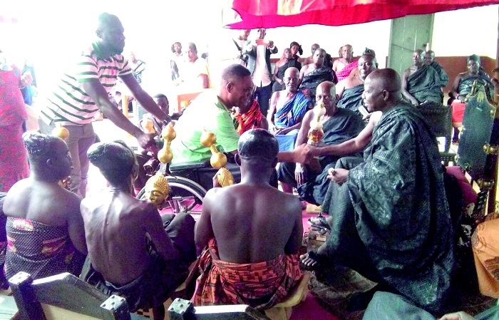 Mr Ivor Greenstreet exchanging pleasantries with the Kokofuhene, Barima Offe Akwasi Okogyeasuo II, when he called on him at his palace at Kokofu