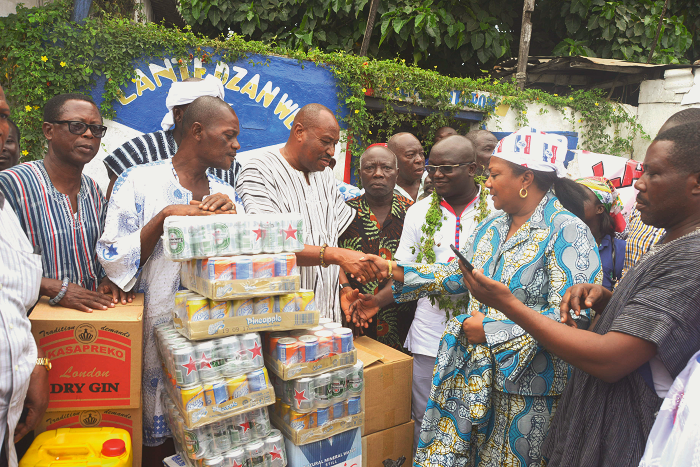  Nii Otanka II thanking Mrs Akufo-Addo after receiving the items. Picture: EMMANUEL QUAYE