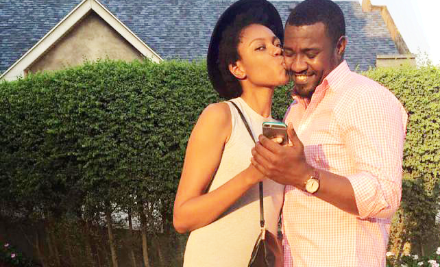 Yvonne plants a kiss  on her BFF’s Dumelo’s cheek.