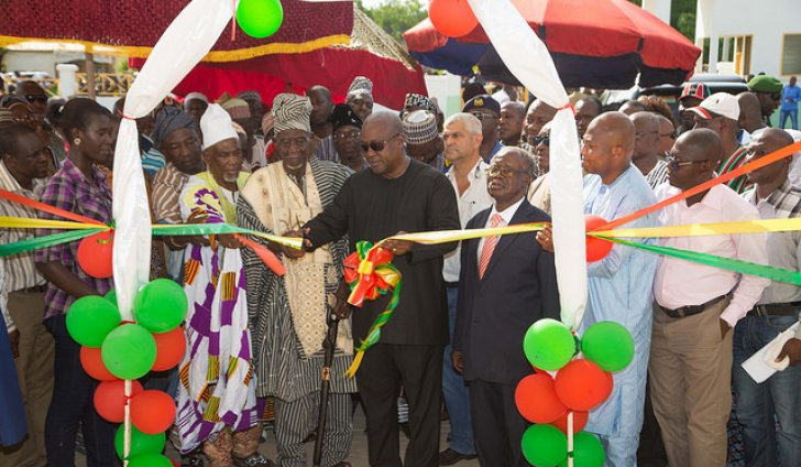 Prez inaugurates library in Wa