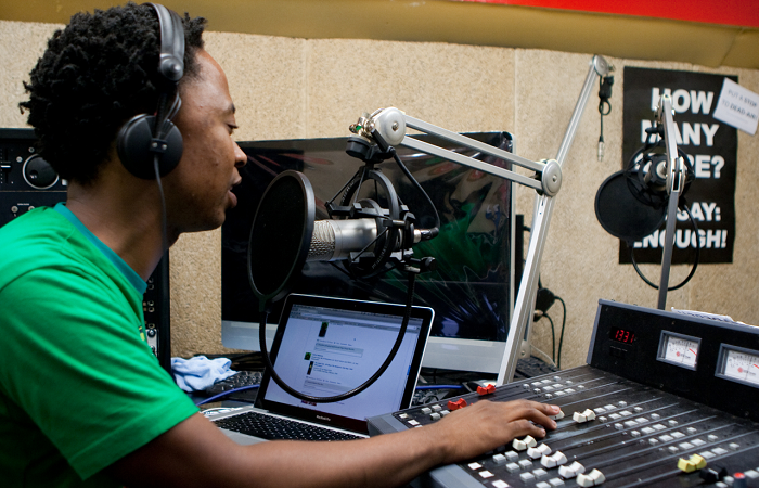 Media must  support peaceful elections