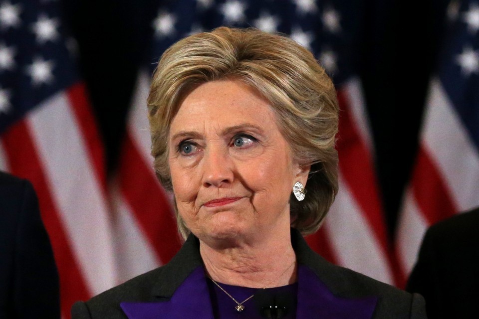 US election: Clinton wanted to curl up after Trump win