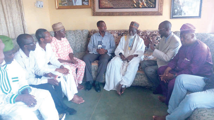  Mr Yeboah and his entourage interacting with Sheikh Dr Osmanu Nuhu Sharubutu at the Islamic leader’s residence