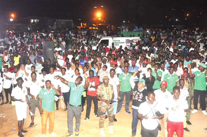 Party supporters pour out to meet President Mahama at Akumadan